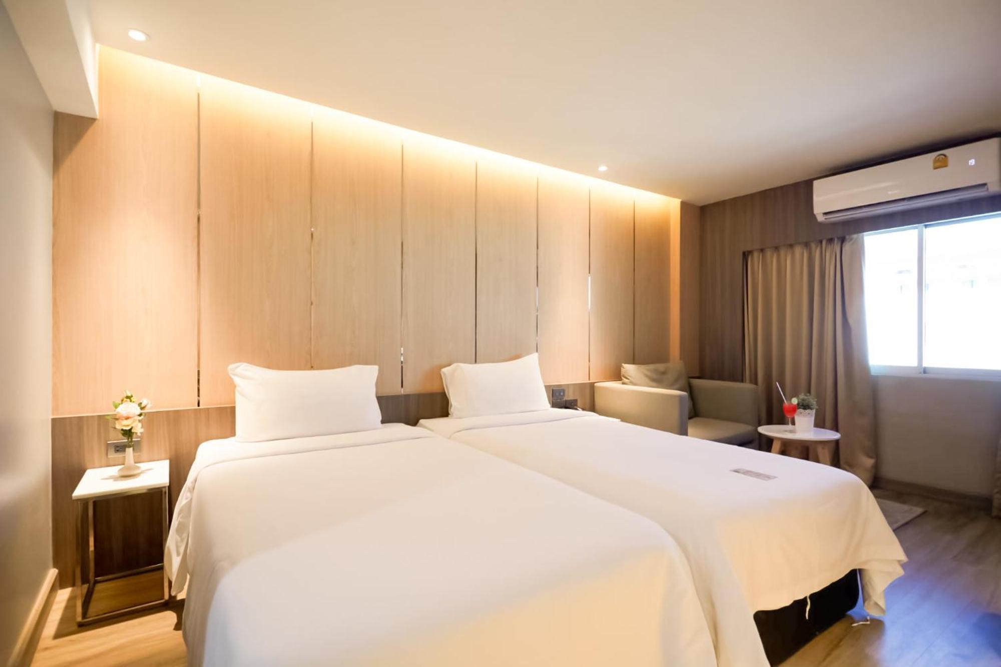 Golden City Rayong Hotel Екстер'єр фото