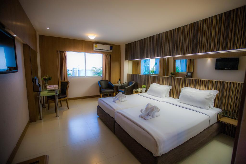 Golden City Rayong Hotel Екстер'єр фото